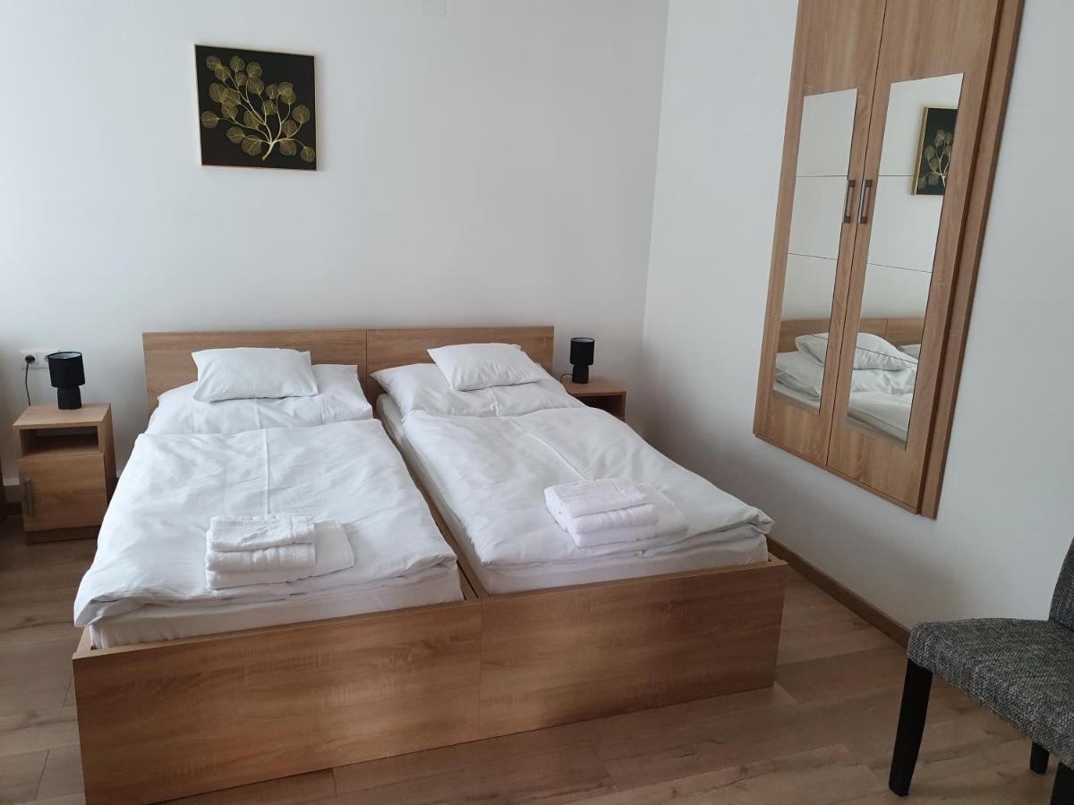Bed and Breakfast Platina Panzio*** Ujhartyan Экстерьер фото