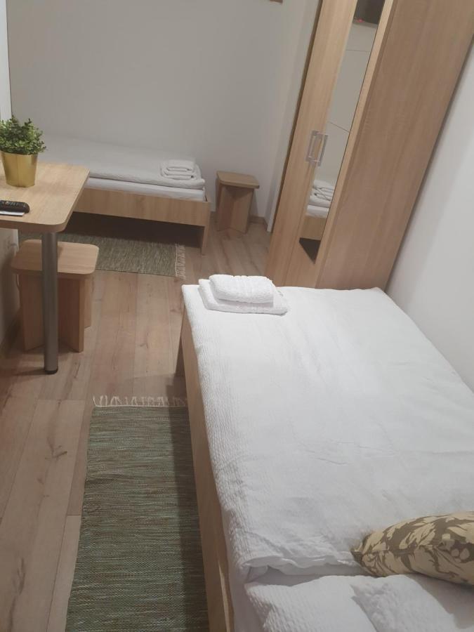 Bed and Breakfast Platina Panzio*** Ujhartyan Экстерьер фото
